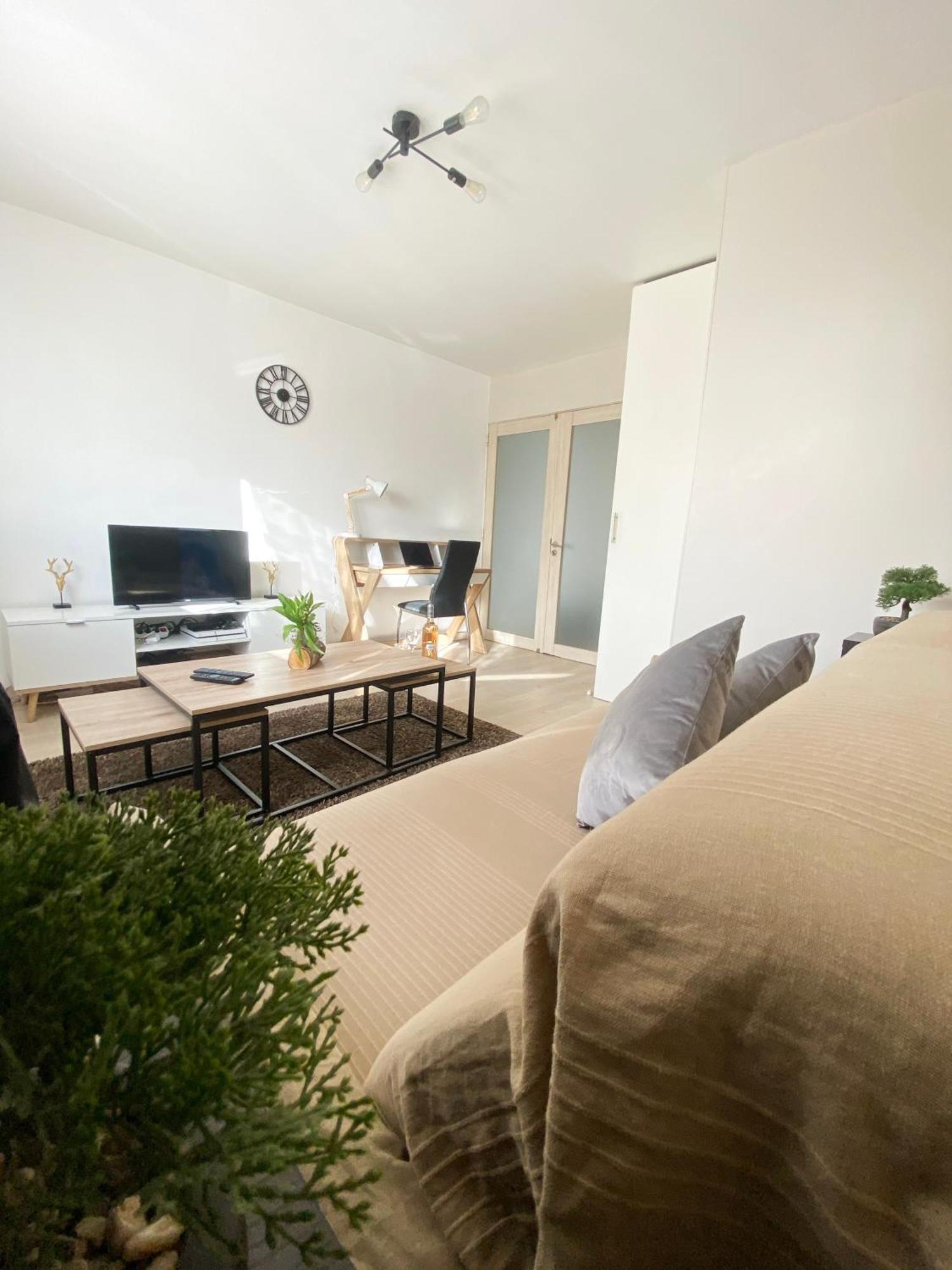 Bel 2 Pieces - 10min De La Apartment Nizza
