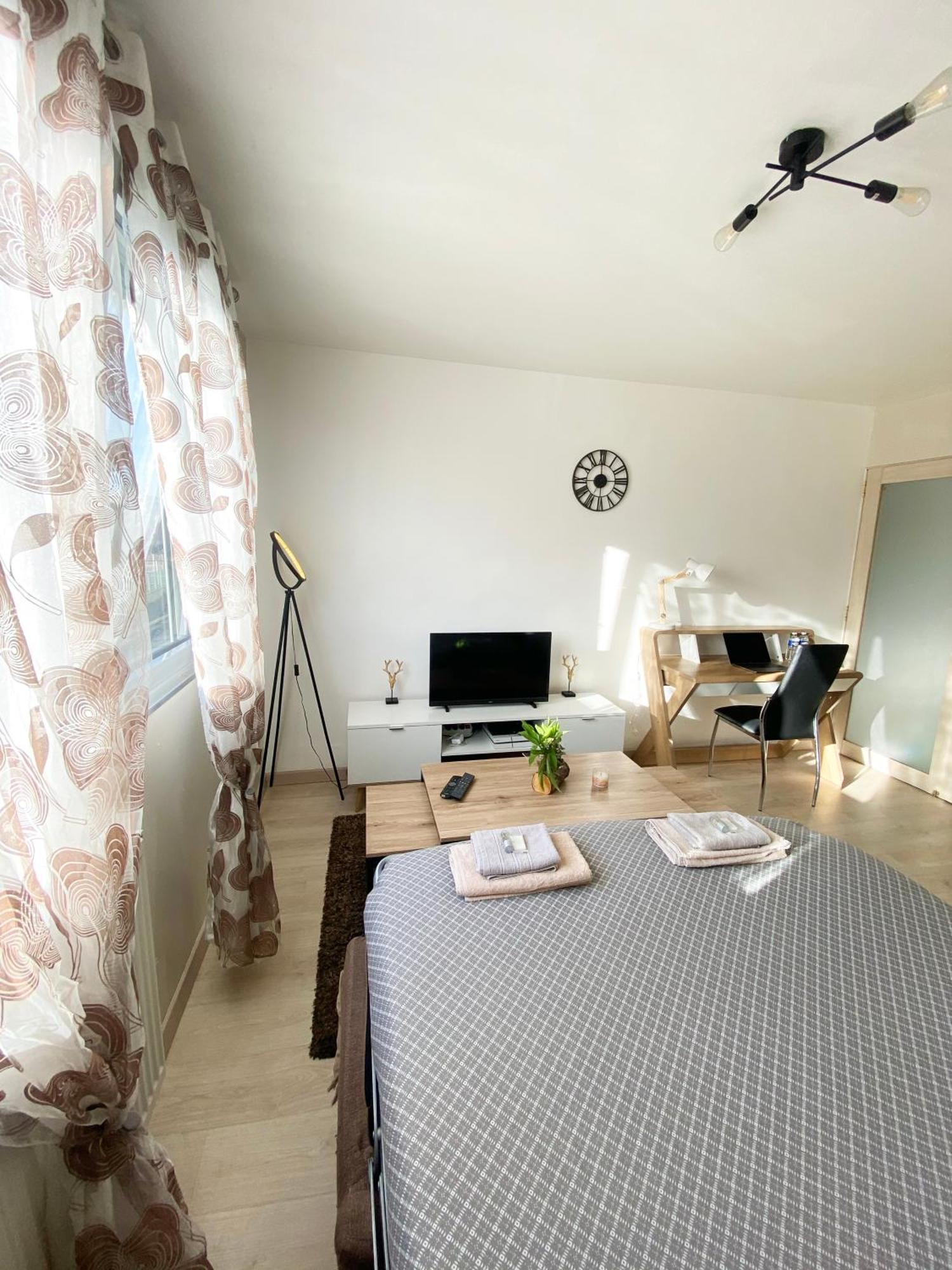 Bel 2 Pieces - 10min De La Apartment *